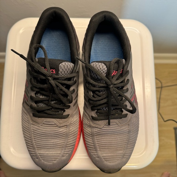 ASICS FuseX Women’s Running Shoe SZ 7 Gray / Pink - Picture 3 of 7